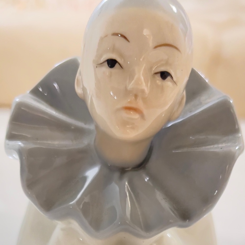 House of Global Art…Hand Painted…Japan…Vintage Porcelain